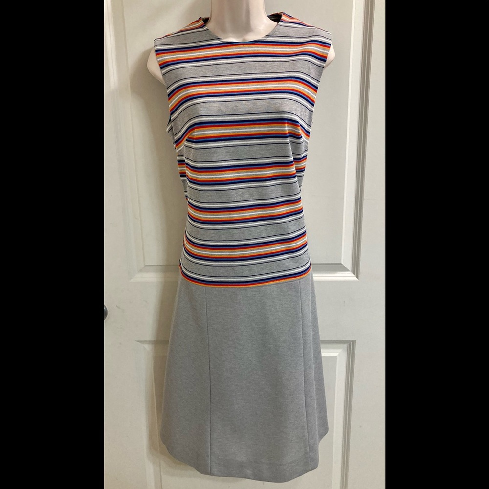 1960’s dress with belt - Picture 2 of 3